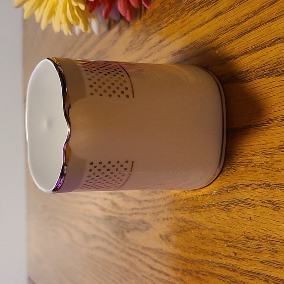 Kate Spade Whitaker Street creamer - Picture 6 of 11